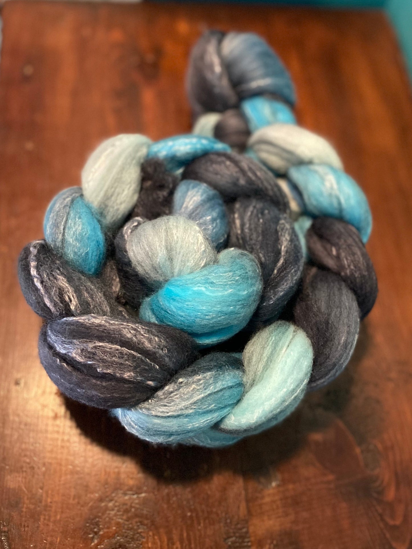Dyed Natural Colour 14.5 Micron Merino / 23 Mic Grey Merino / Rose Fiber Blend Top