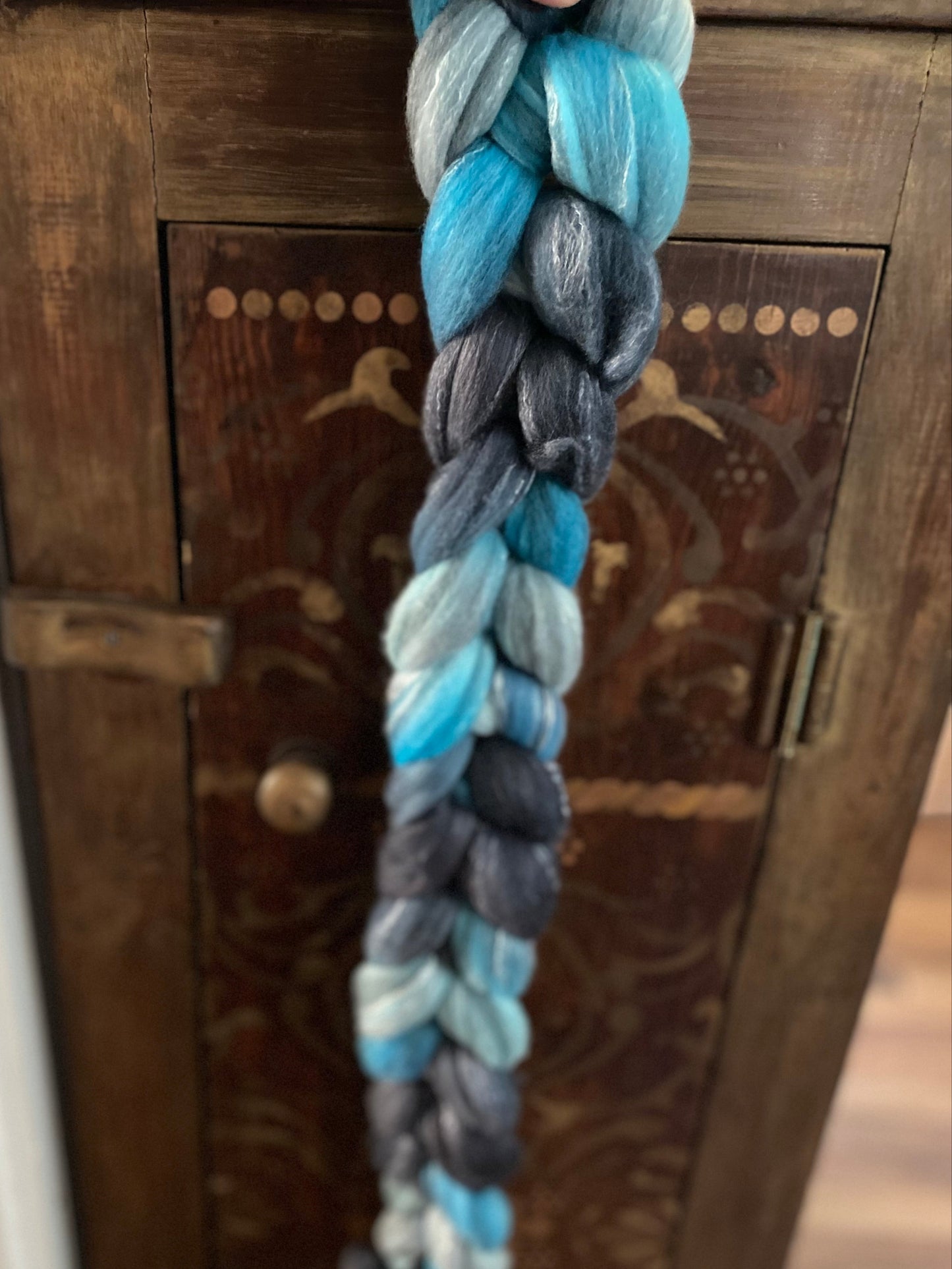 Dyed Natural Colour 14.5 Micron Merino / 23 Mic Grey Merino / Rose Fiber Blend Top
