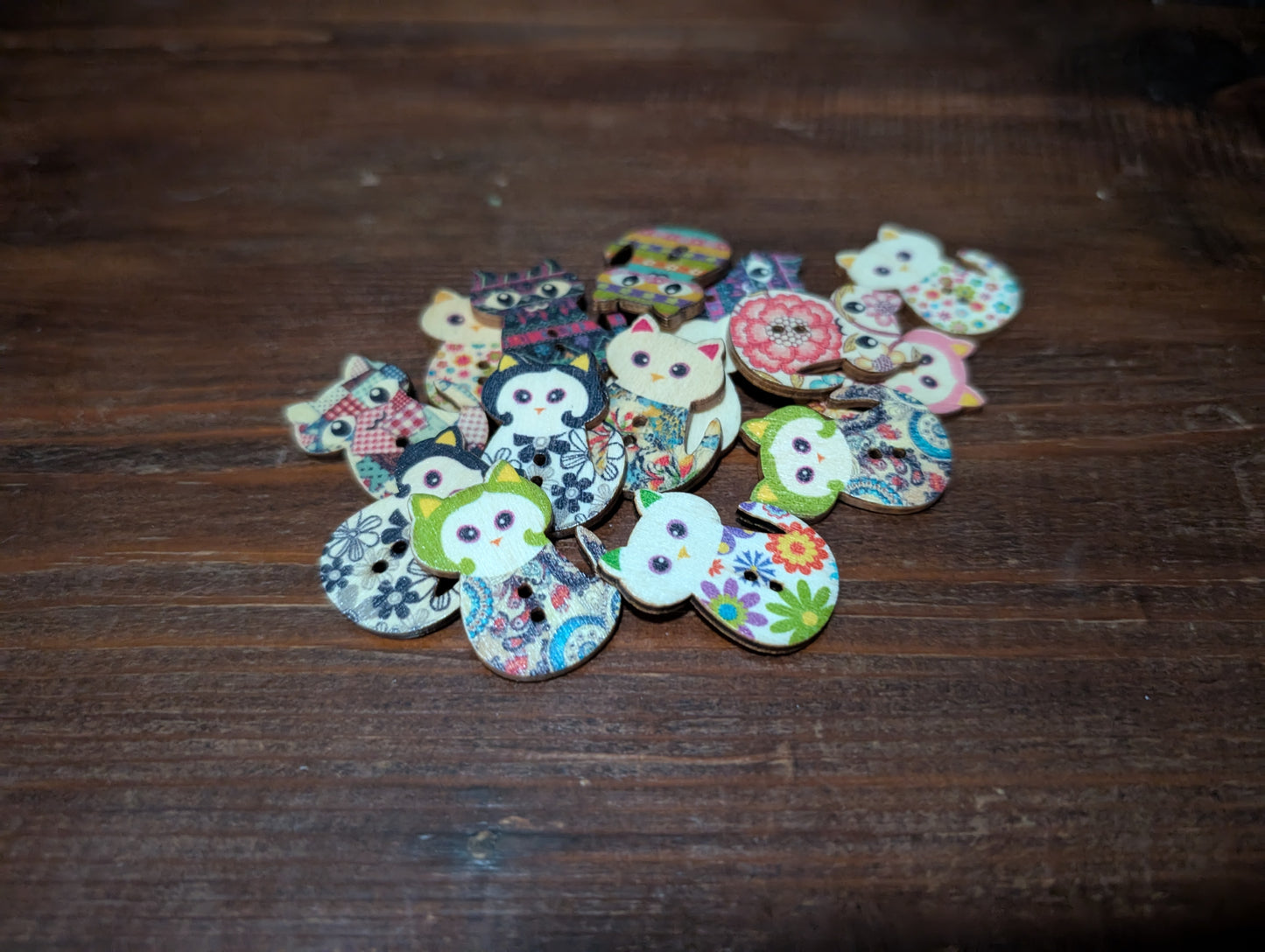 2-Hole Wooden Cat Buttons